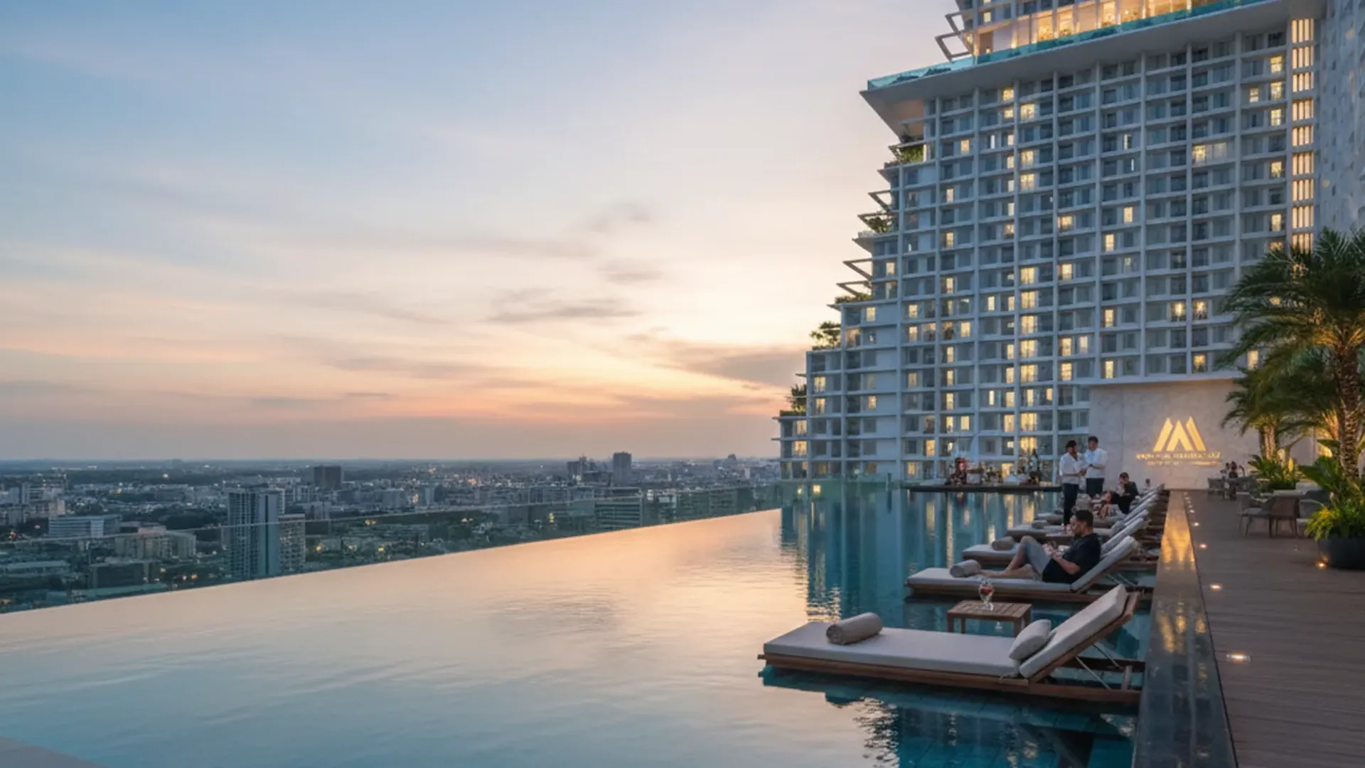 Marina Golden Bay Infinity Pool